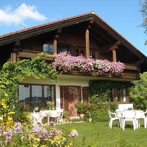 Apartment Haus Hopfenseeblick, Hopferau
