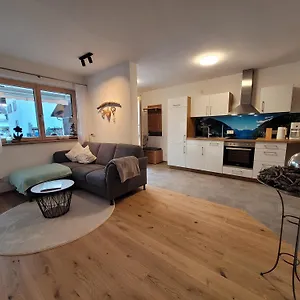 Apartment Ebenerdige Beim Schmoelz, Hopferau