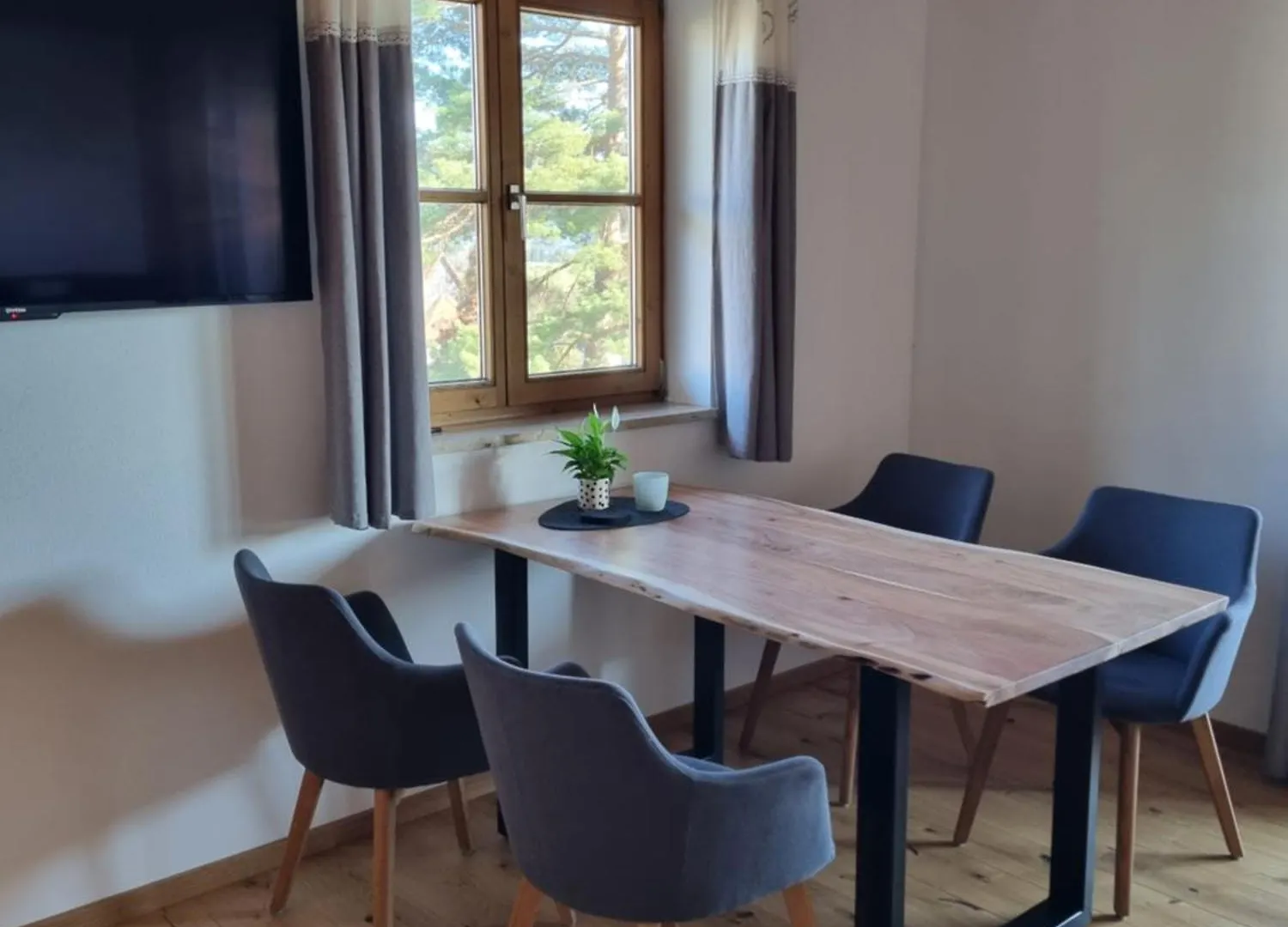 Landhaus Poppler Hopferau 0*,  Germany